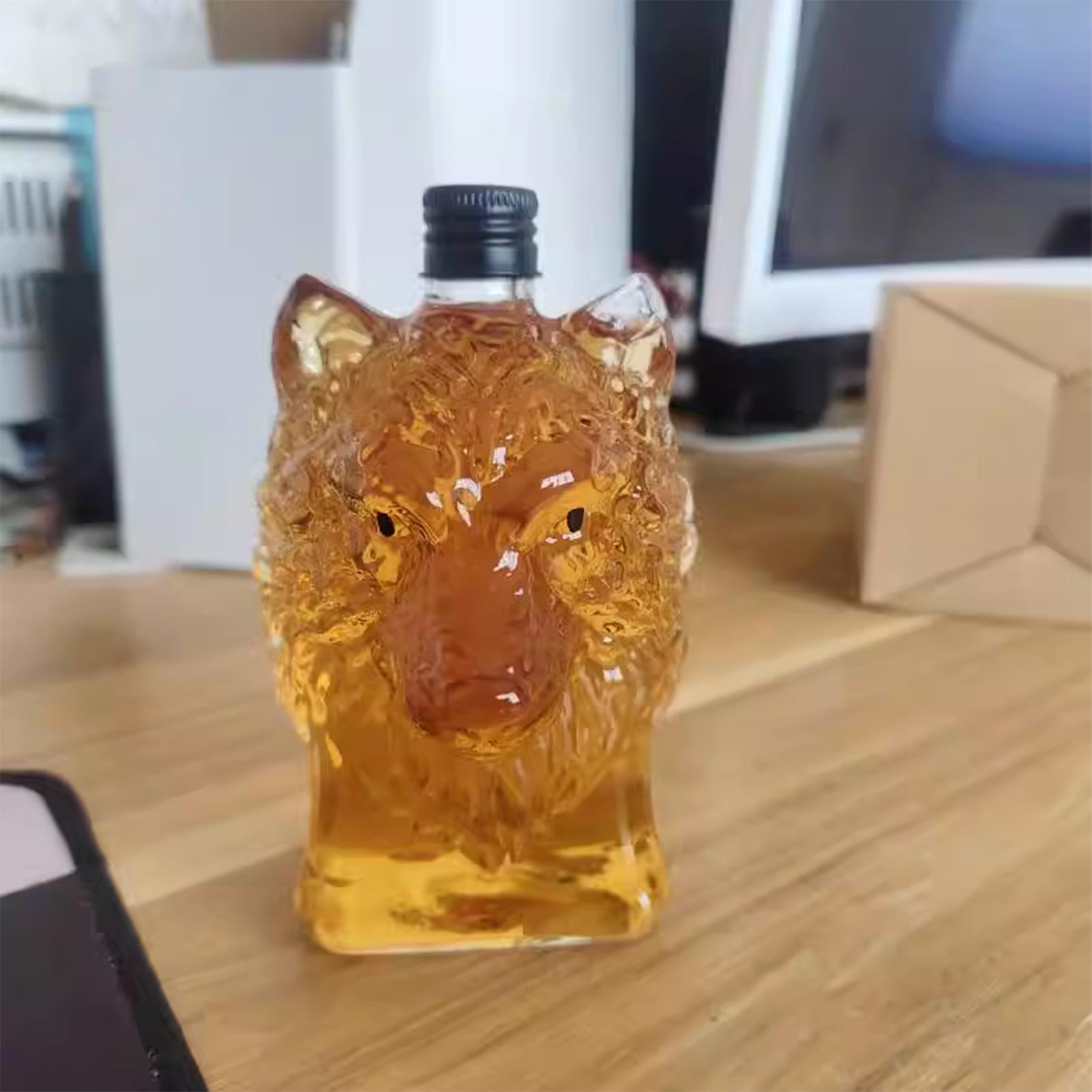 زجاجة ويسكي على شكل ذئب، كأس ن - مراجعة Vintage Collectible Bottles وسعره