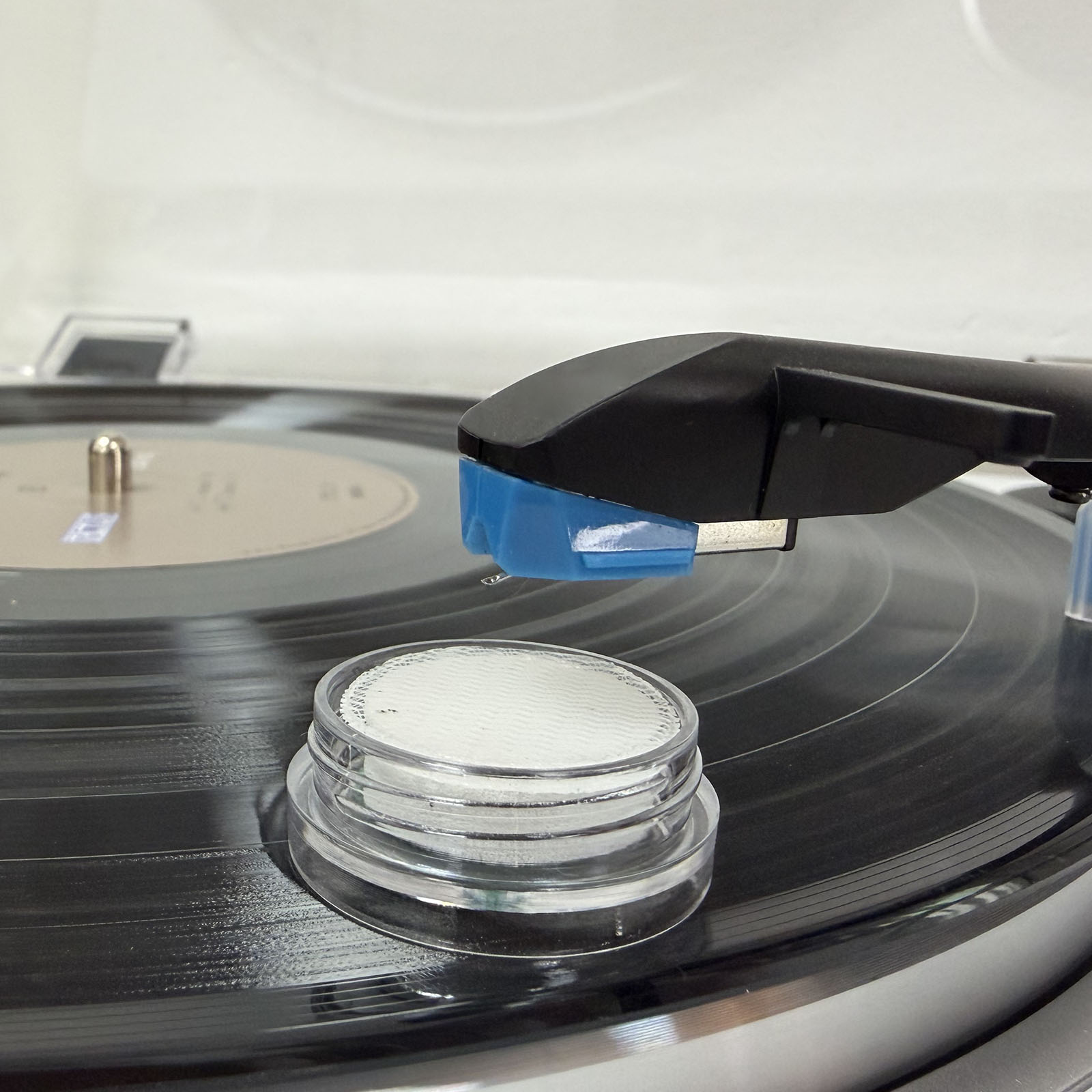 غراء تنظيف إبرة القرص الفينيل  - مراجعة Vinyl Record Cleaner وسعره